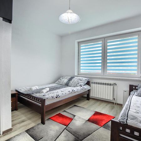 Ceglany Apartament Ustrzyki Dolne Zewnętrze zdjęcie