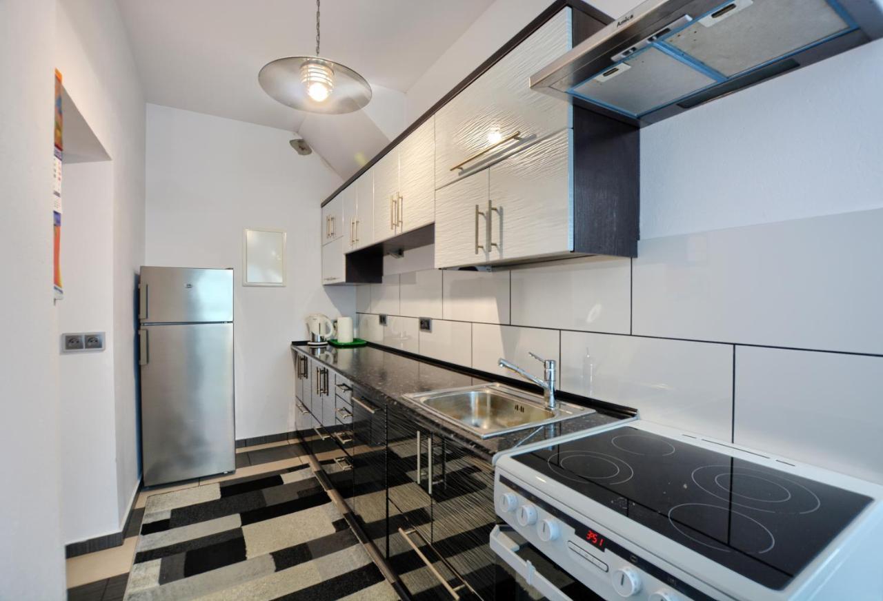 Ceglany Apartament Ustrzyki Dolne Zewnętrze zdjęcie