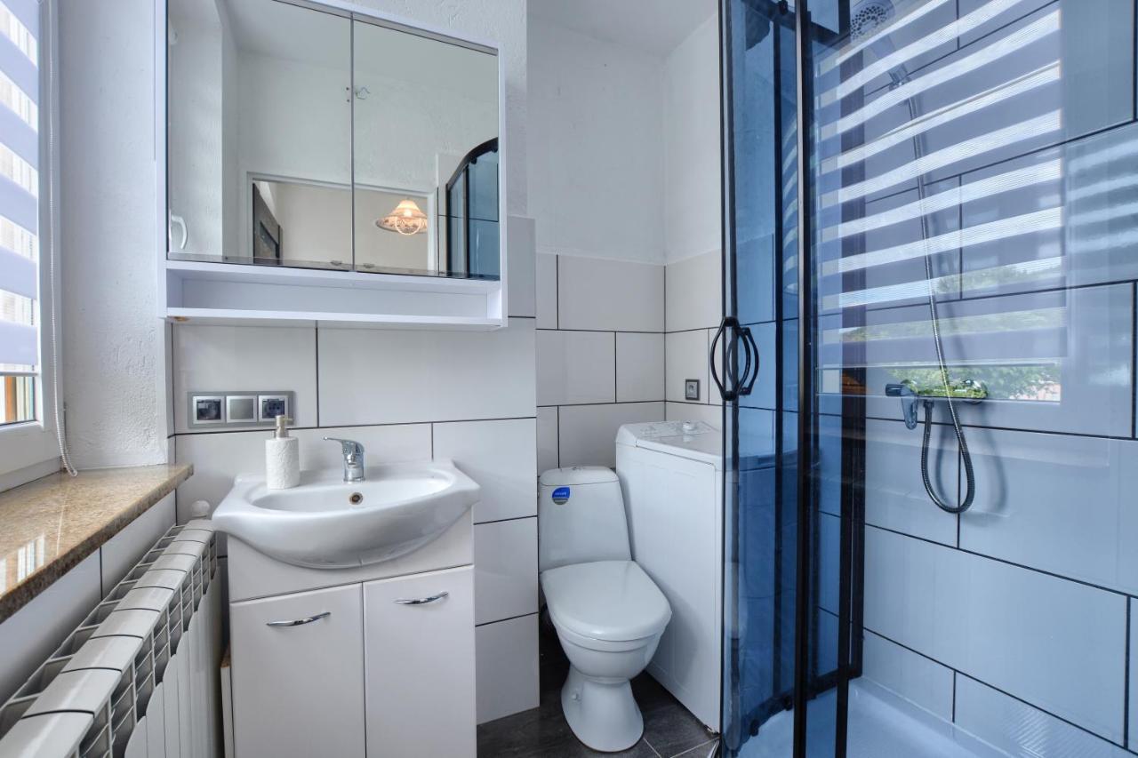 Ceglany Apartament Ustrzyki Dolne Zewnętrze zdjęcie